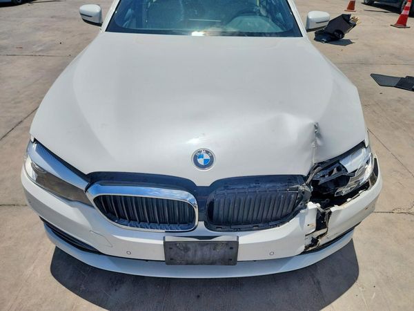2019 BMW 530
