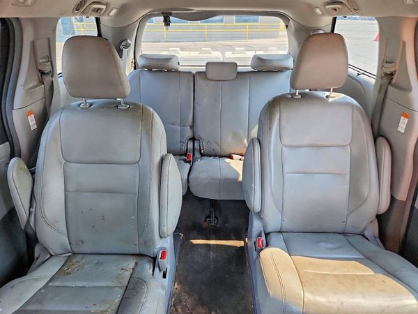 2018 TOYOTA SIENNA