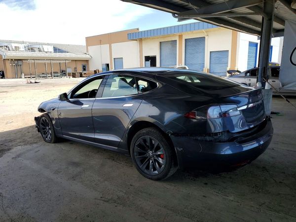 2020 TESLA MODEL S