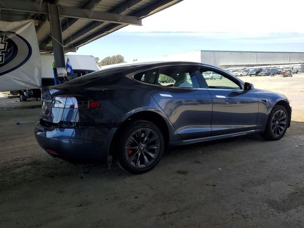 2020 TESLA MODEL S