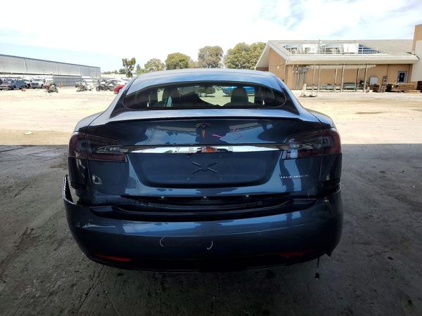 2020 TESLA MODEL S