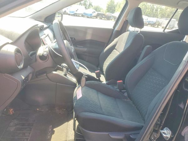 2021 NISSAN KICKS S