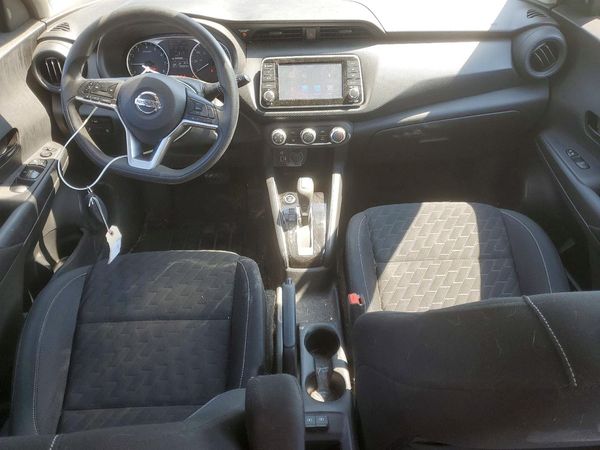2021 NISSAN KICKS S