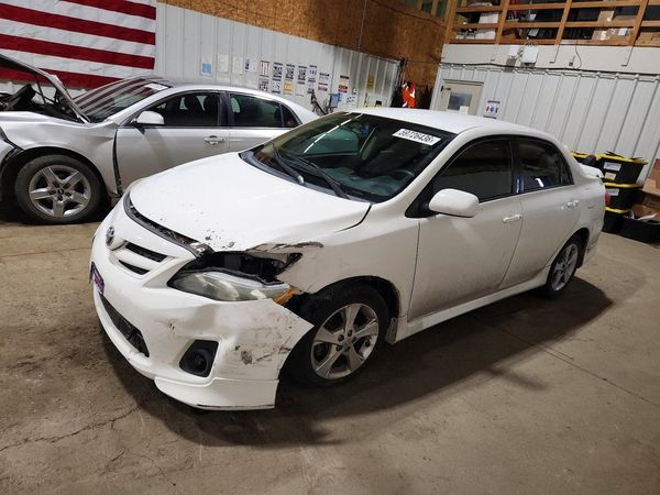 2013 TOYOTA COROLLA