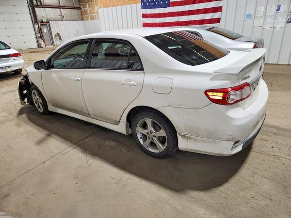 2013 TOYOTA COROLLA