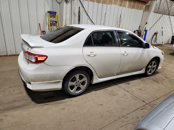 2013 TOYOTA COROLLA