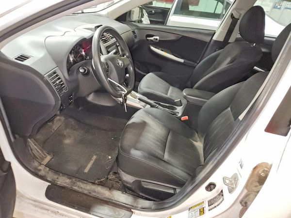 2013 TOYOTA COROLLA
