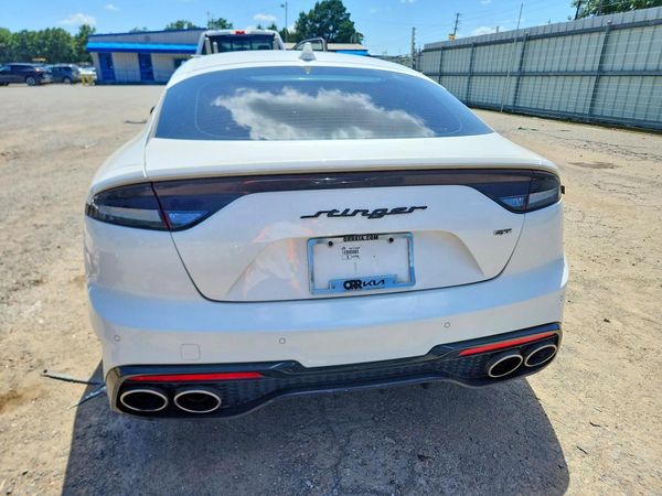 2023 KIA STINGER