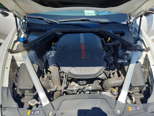 2023 KIA STINGER