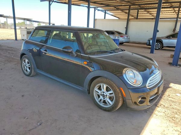 2013 MINI COOPER
