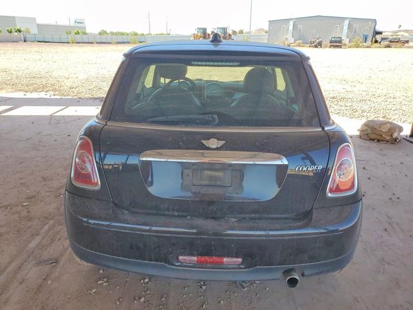 2013 MINI COOPER