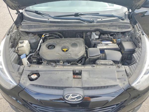 2015 HYUNDAI TUCSON GL (Middle-Low)
