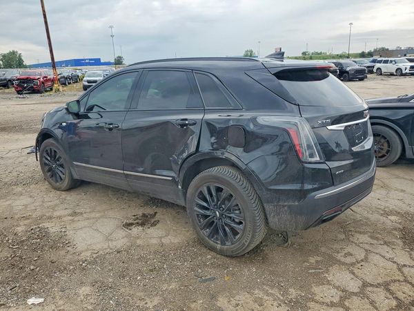 2021 CADILLAC XT5 Sport
