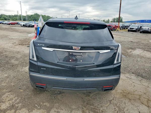 2021 CADILLAC XT5 Sport