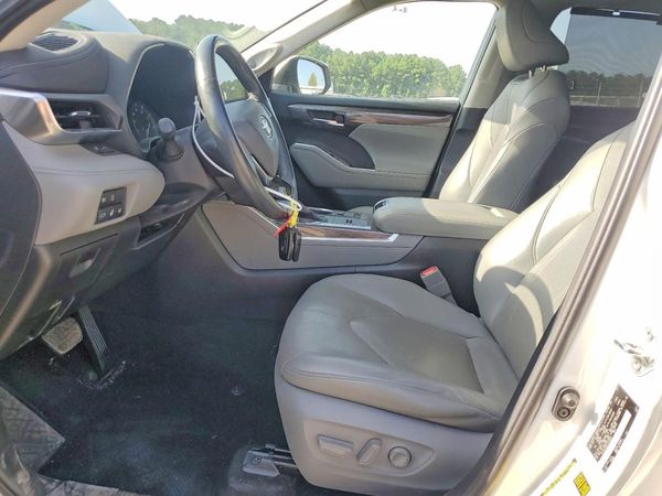 2020 TOYOTA HIGHLANDER Limited