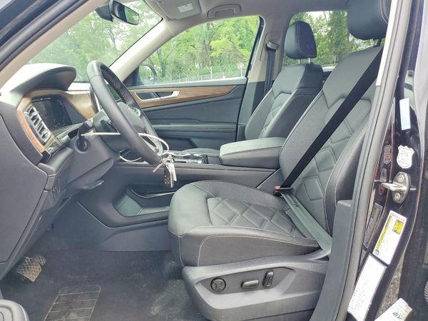 2025 VOLKSWAGEN ATLAS 4Motion SE