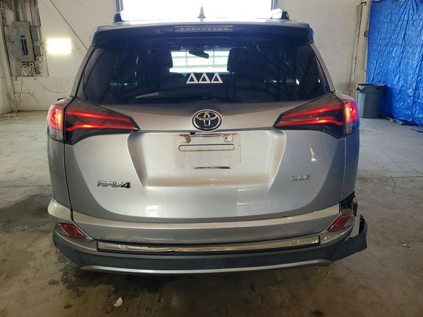 2018 TOYOTA RAV4 Adventure/XLE