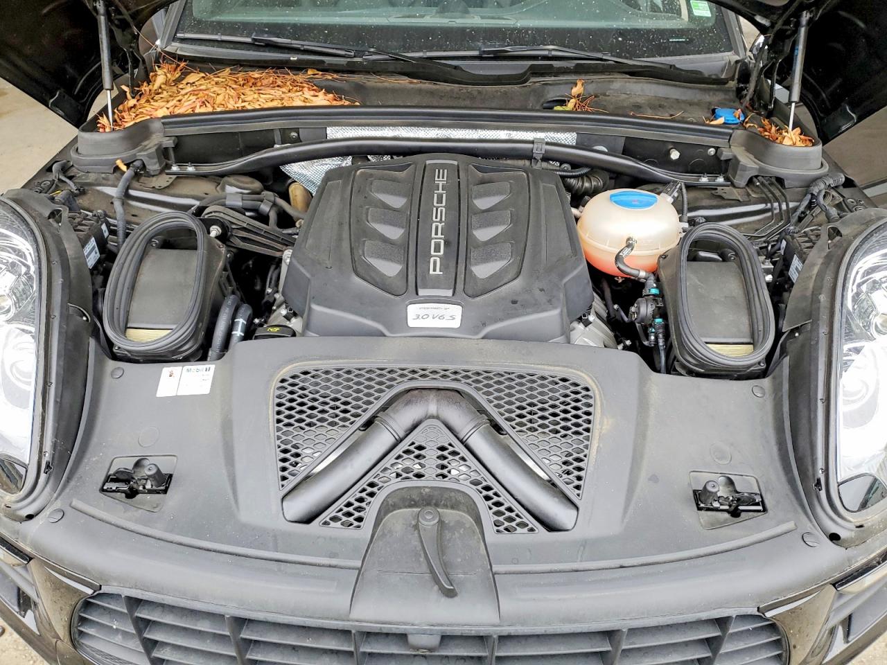 2018 PORSCHE MACAN Macan S