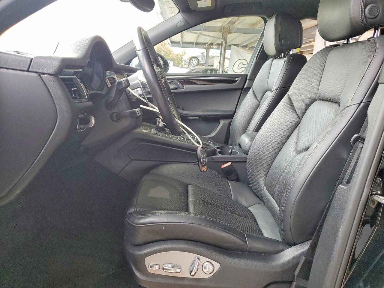 2018 PORSCHE MACAN Macan S
