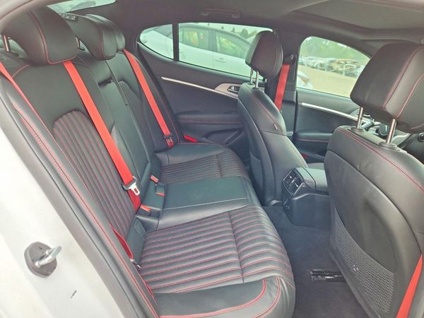 2023 GENESIS G70