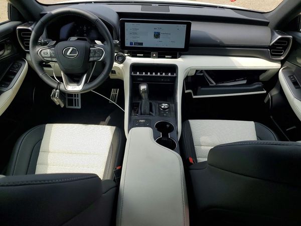 2026 LEXUS IS 350 350 F Sport