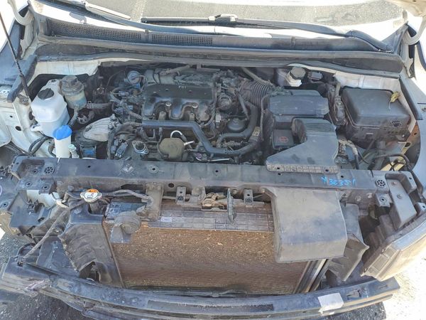2016 KIA SEDONA LX - Middle-low
