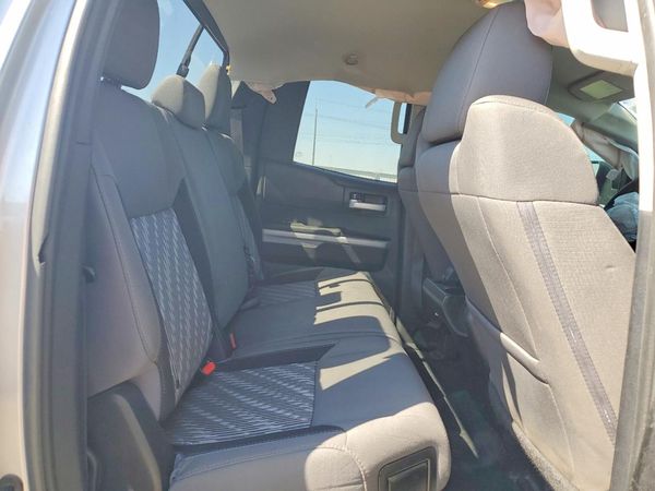 2018 TOYOTA TUNDRA SR/SR5