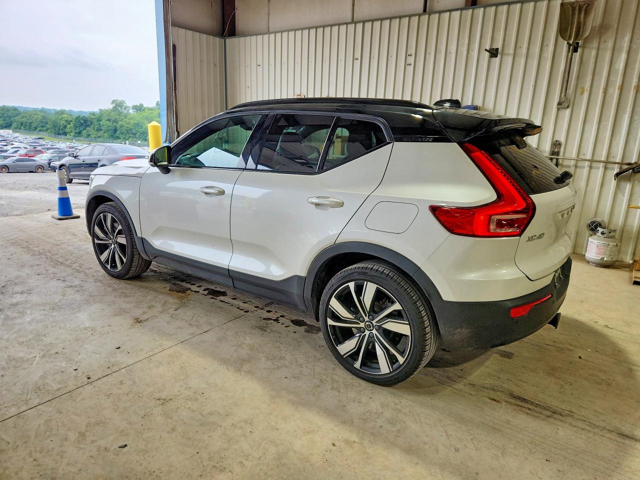 2021 VOLVO XC40 Recharge
