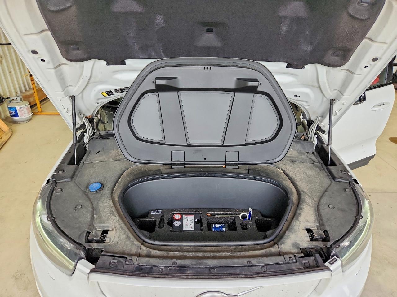 2021 VOLVO XC40 Recharge