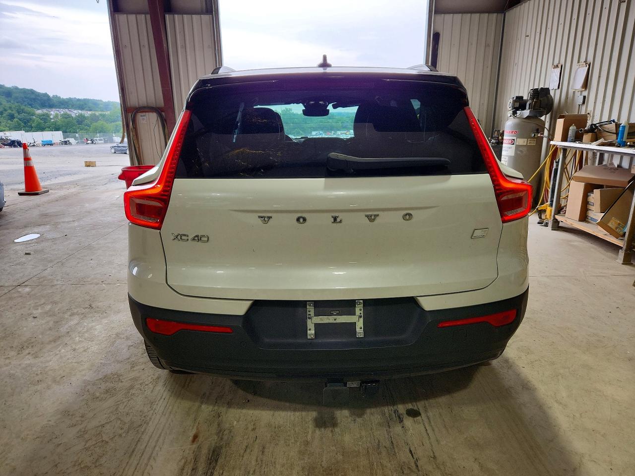 2021 VOLVO XC40 Recharge