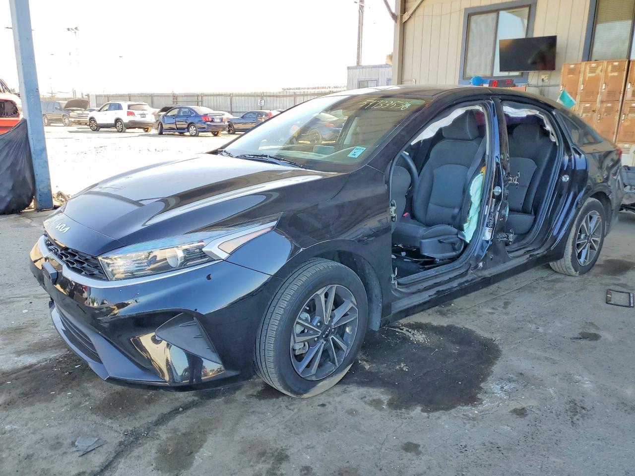 2022 KIA FORTE FE, LXS