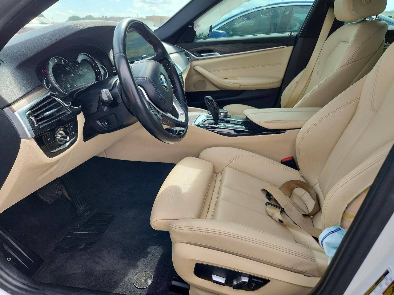 2018 BMW 530