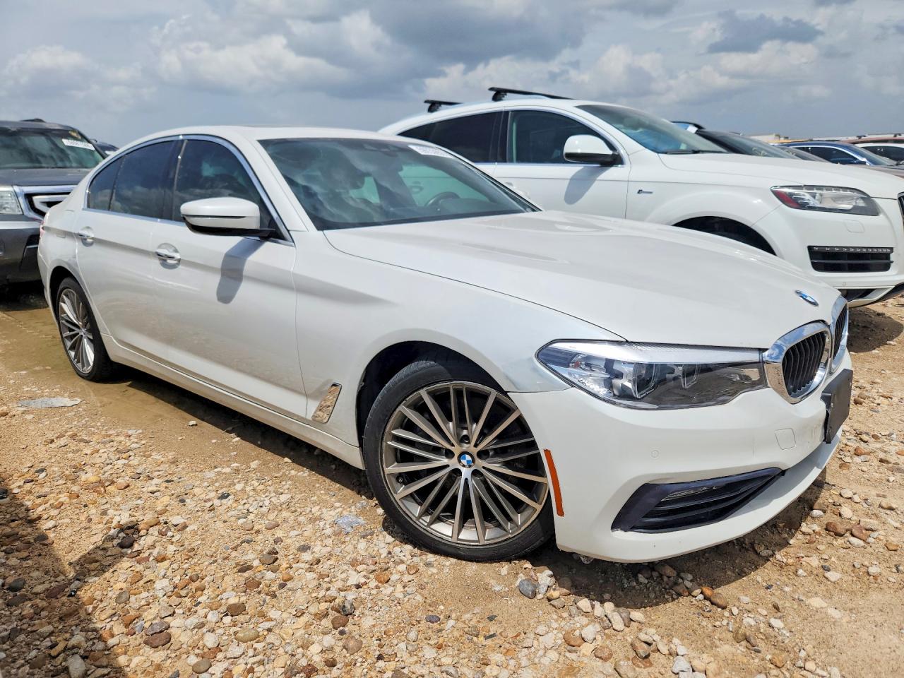 2018 BMW 530