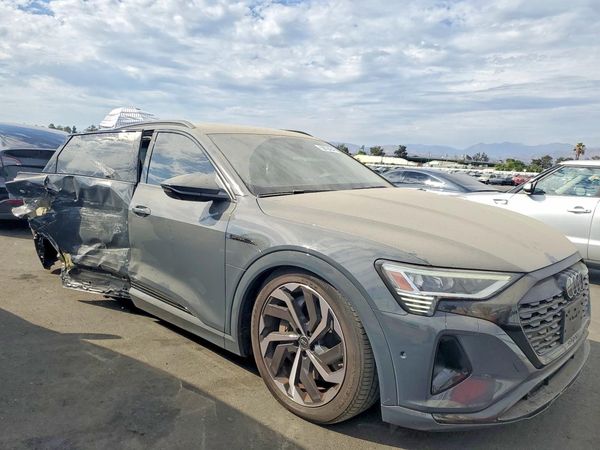 2024 AUDI Q8 E-TRON quattro Premium Plus