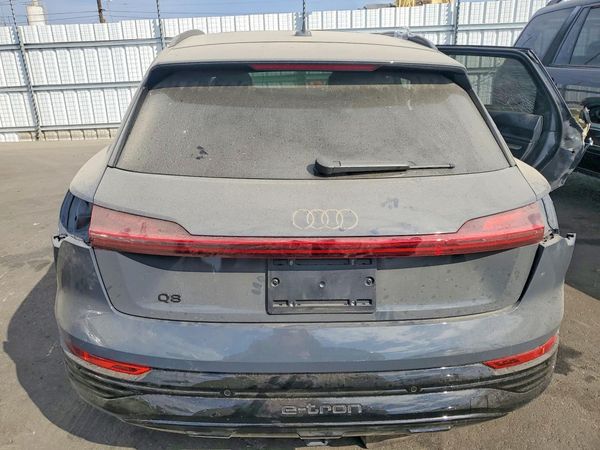 2024 AUDI Q8 E-TRON quattro Premium Plus