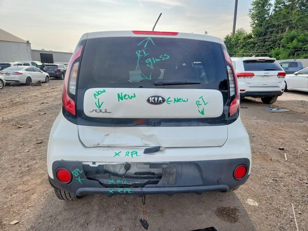 2017 KIA SOUL Base — DIRR