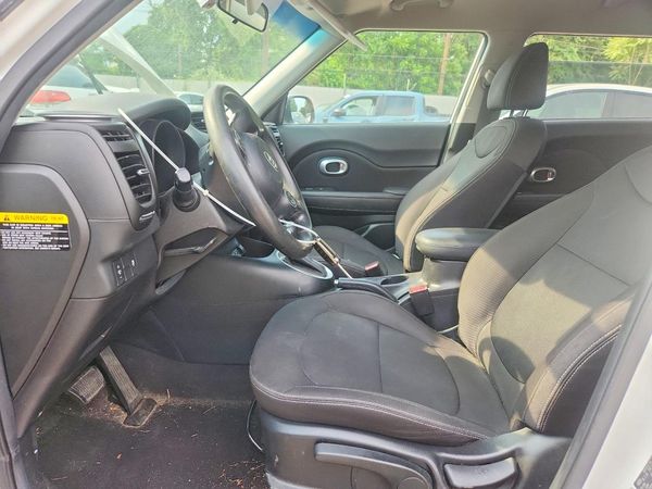 2017 KIA SOUL Base — DENT