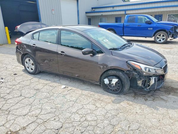 2017 KIA FORTE