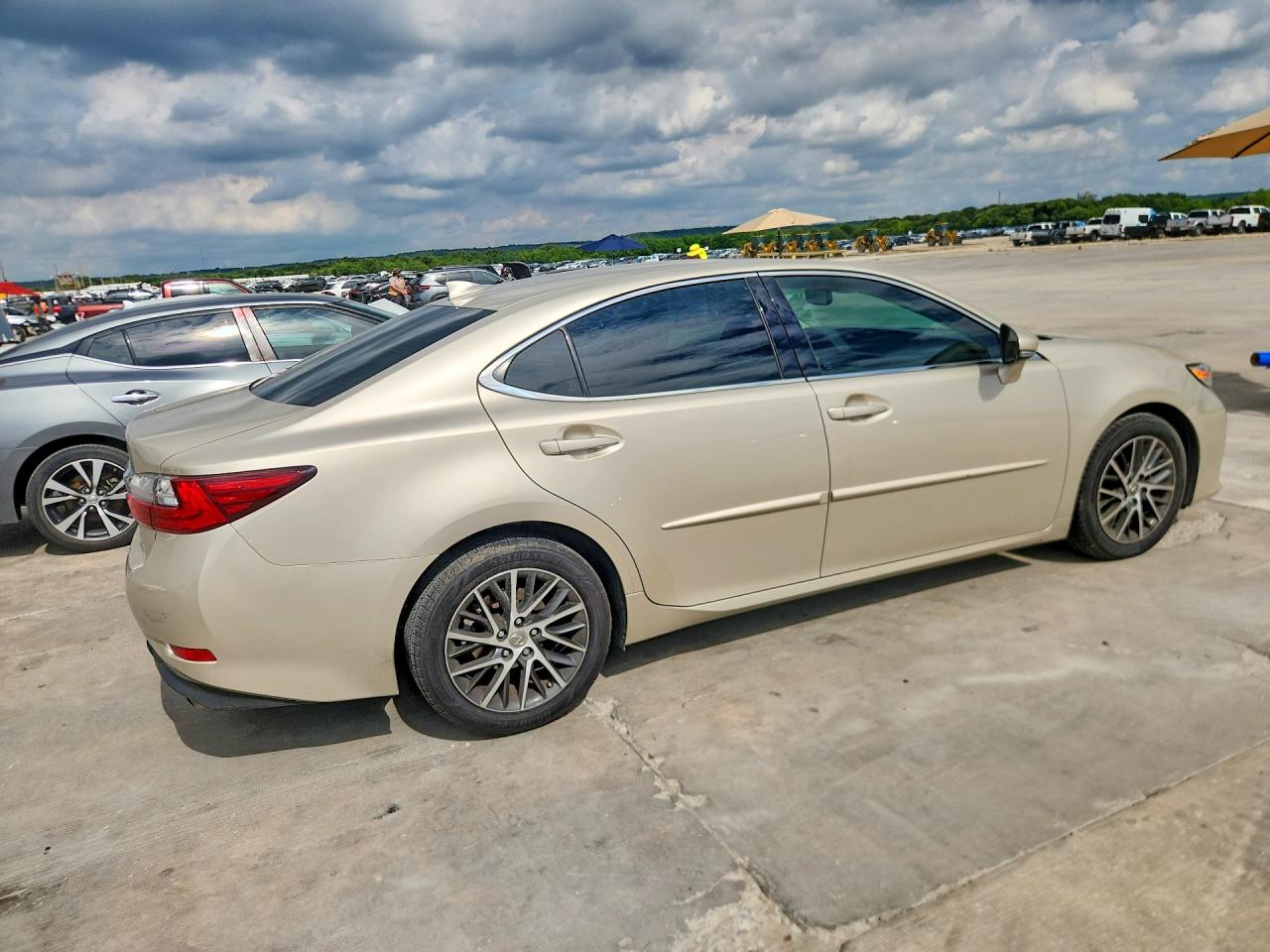 2016 LEXUS ES 350