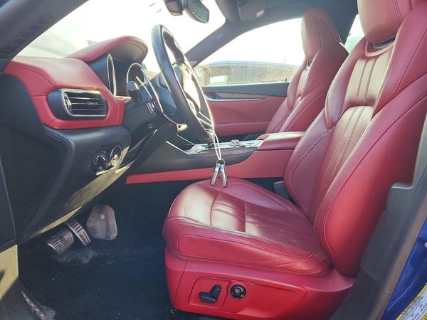 2018 MASERATI LEVANTE Sport