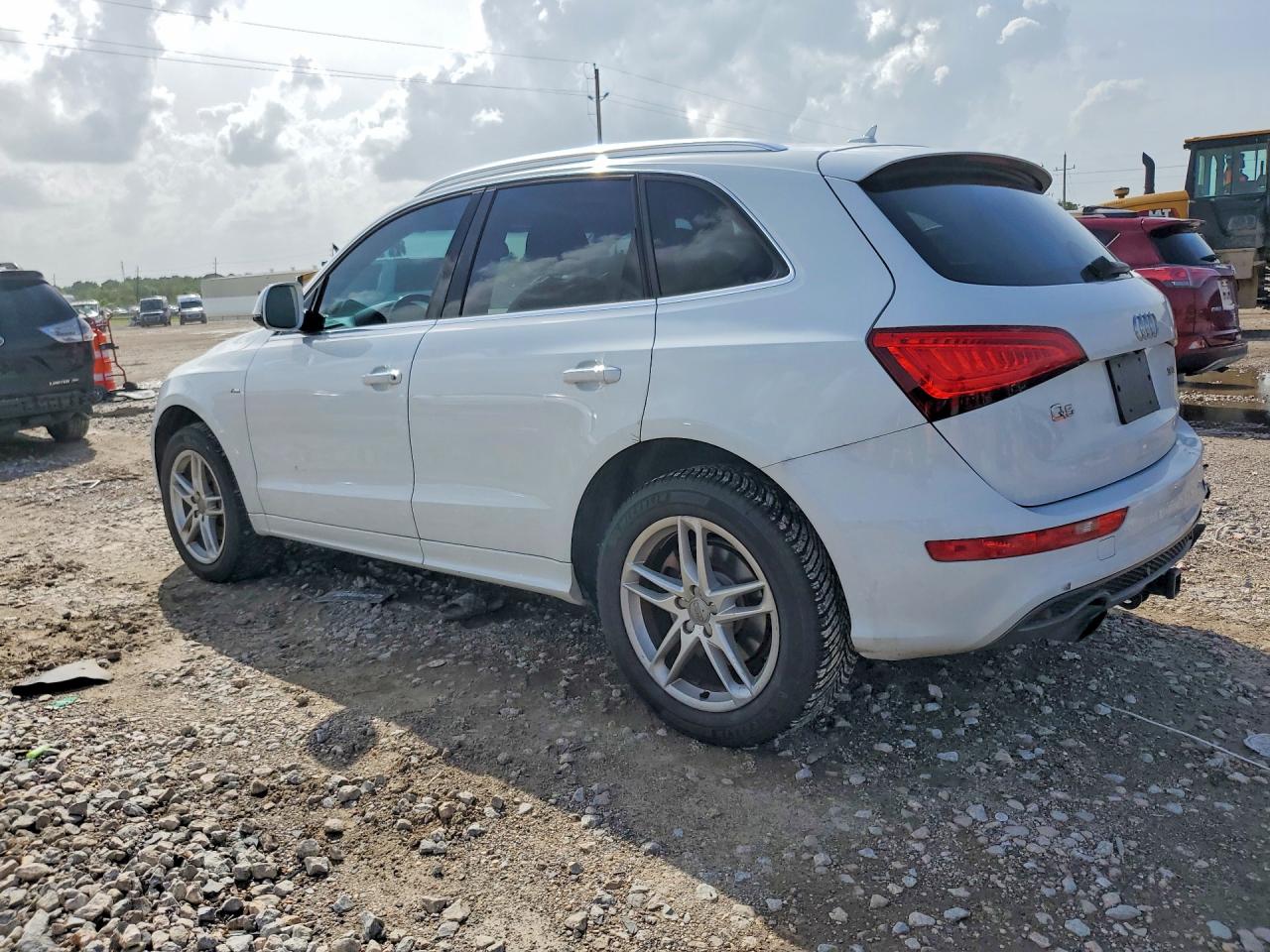 2015 AUDI Q5