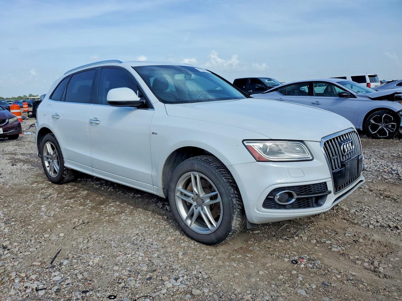 2015 AUDI Q5