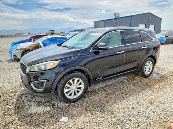 2016 KIA SORENTO L / LX