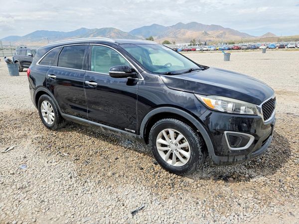 2016 KIA SORENTO L / LX