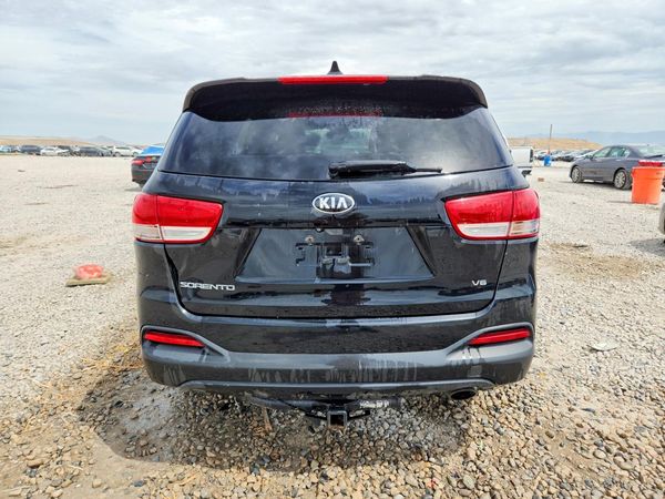 2016 KIA SORENTO L / LX