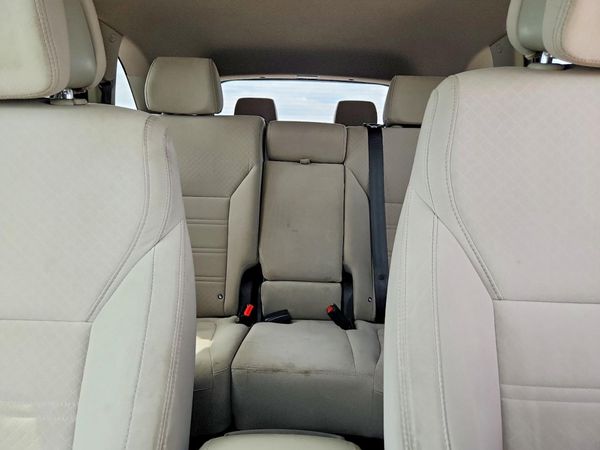 2016 KIA SORENTO L / LX