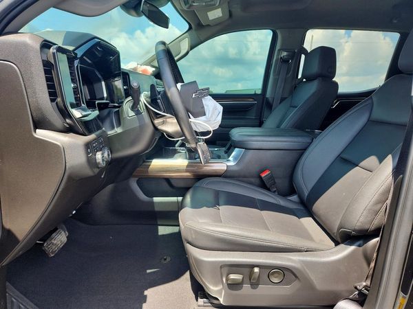 2026 CHEVROLET SILVERADO RST