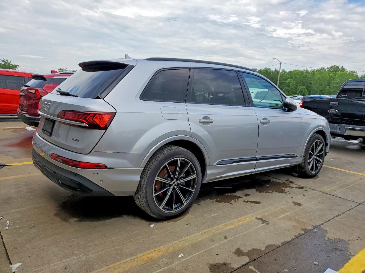 2021 AUDI Q7 quattro Premium Plus