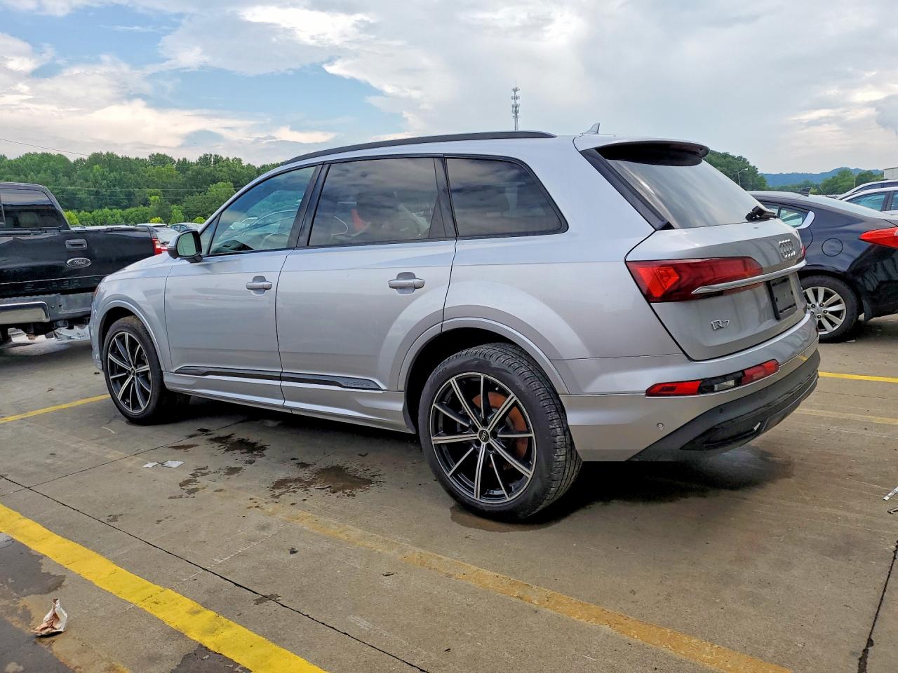 2021 AUDI Q7 quattro Premium Plus