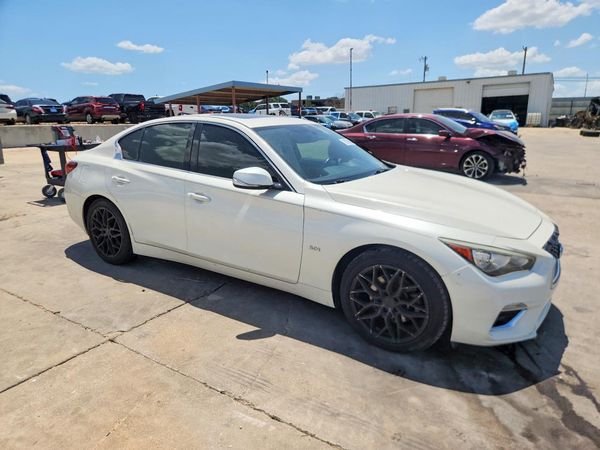 2018 INFINITI Q50